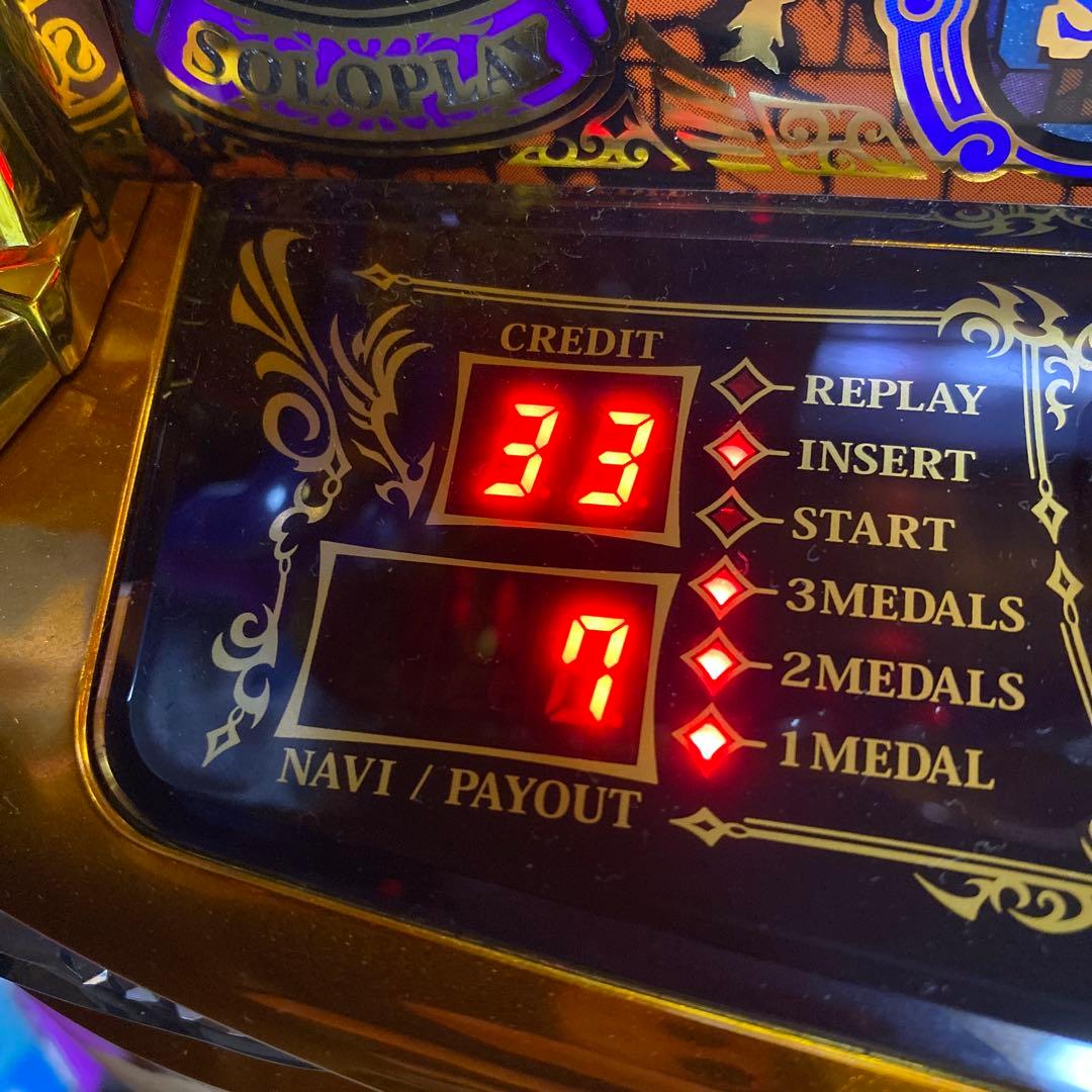 スロット 実機 パチスロ ダンジョンに出会いを求めるのは間違っているだろうか