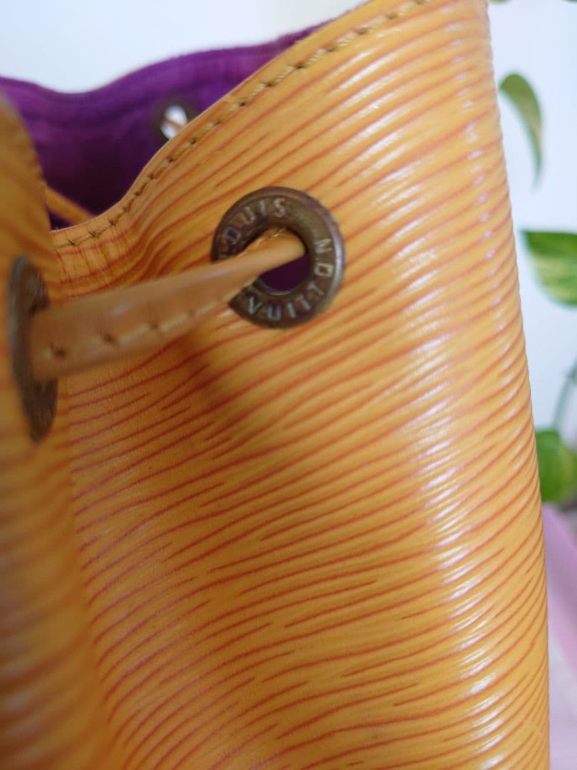 ルイヴィトンLouis Vuitton プチノエ　イエロー