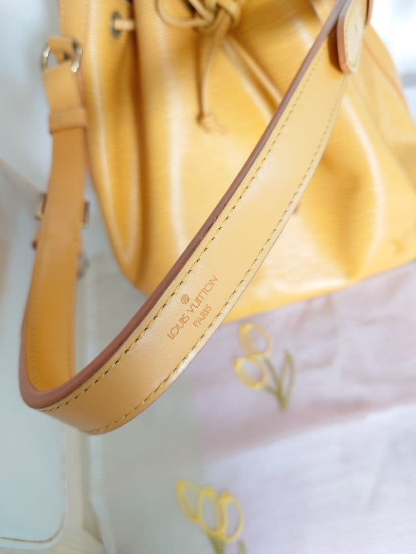 ルイヴィトンLouis Vuitton プチノエ　イエロー