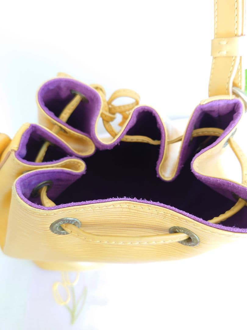 ルイヴィトンLouis Vuitton プチノエ　イエロー