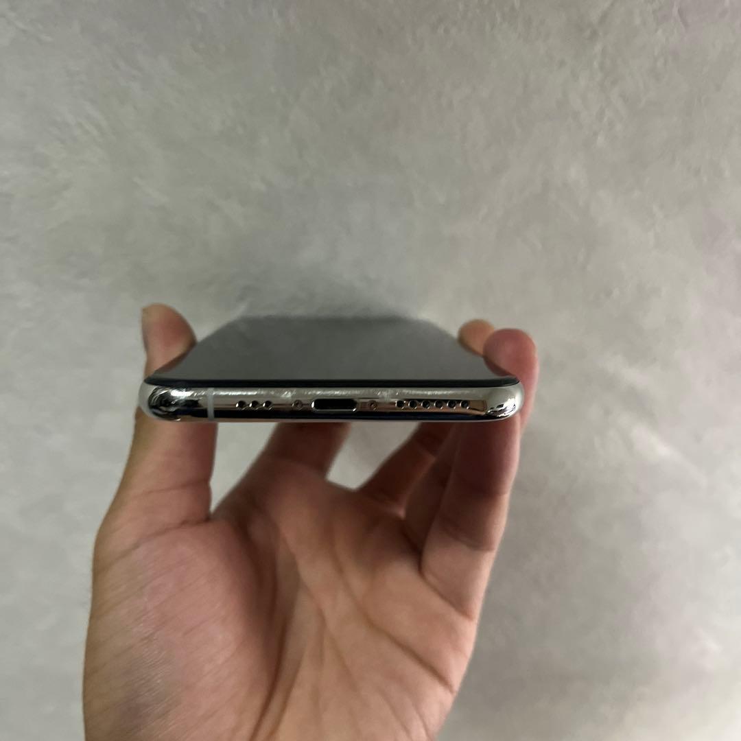 Apple iPhoneXS 64GB シルバー