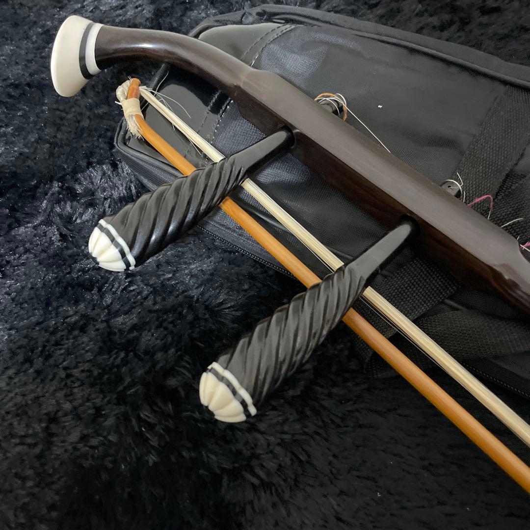 高級 二胡 中国 民族楽器 弦楽器 ケース付き 木製 ねじれ