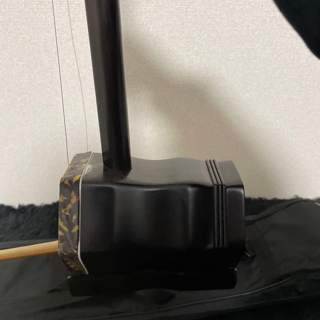 高級 二胡 中国 民族楽器 弦楽器 ケース付き 木製 ねじれ