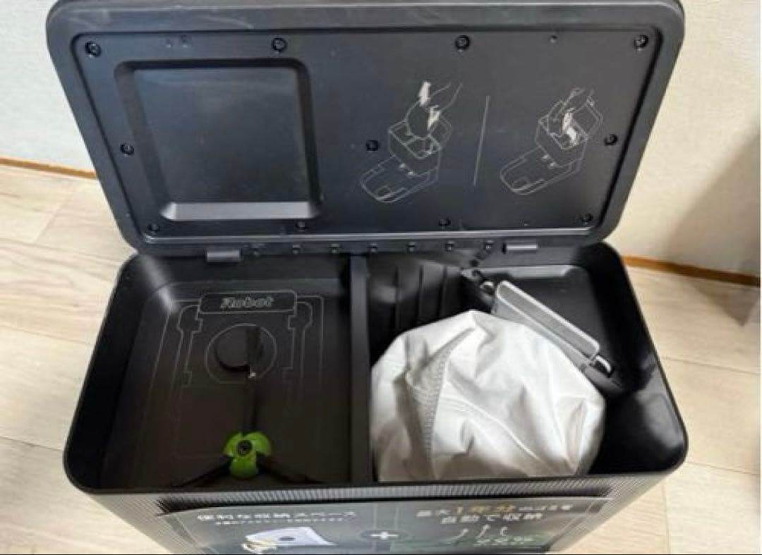 iRobot Roomba J7？　クリーンベース　ジャンク品, ,