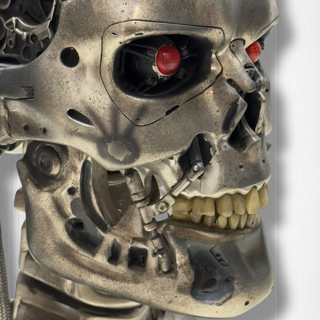 【希少品】T-800 ENDSKULL PROP REPLICA