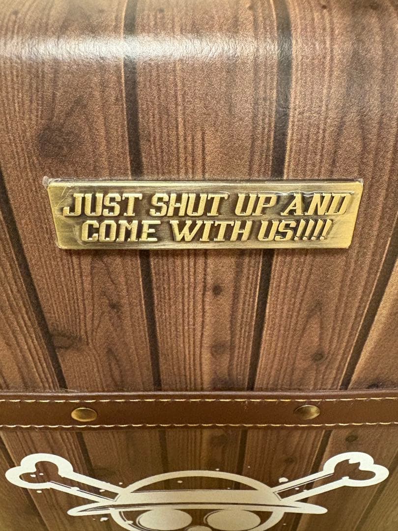 ワンピース 麦わらストア キャリーケース