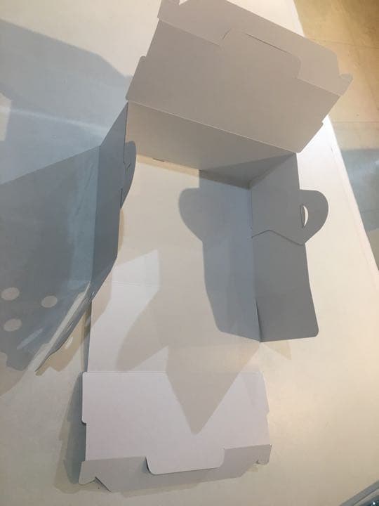 【未開封】テイクアウトキャリー　手付き　ケーキ箱