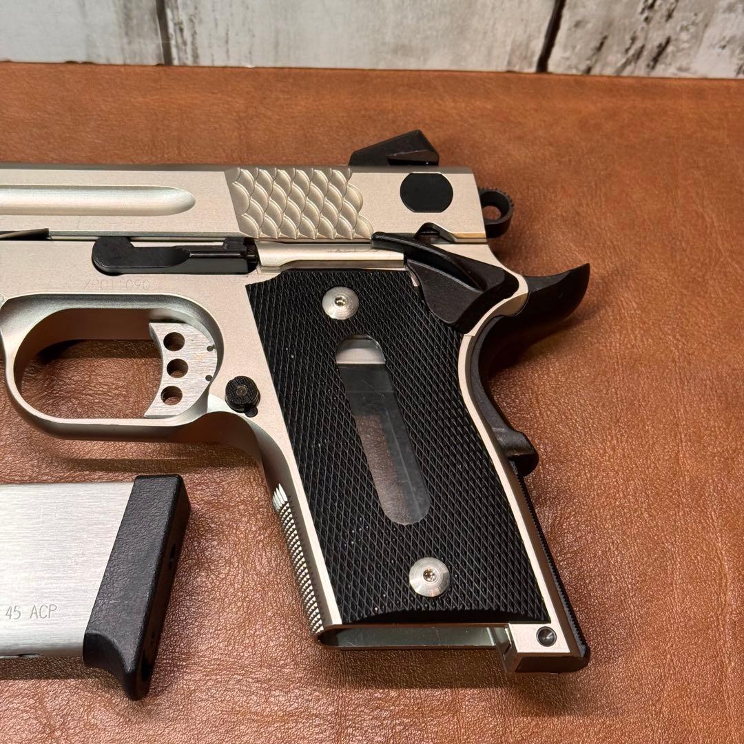 KSC M945 コンパクト・スパイダー　プレミアムメッキモデル　【絶盤品】