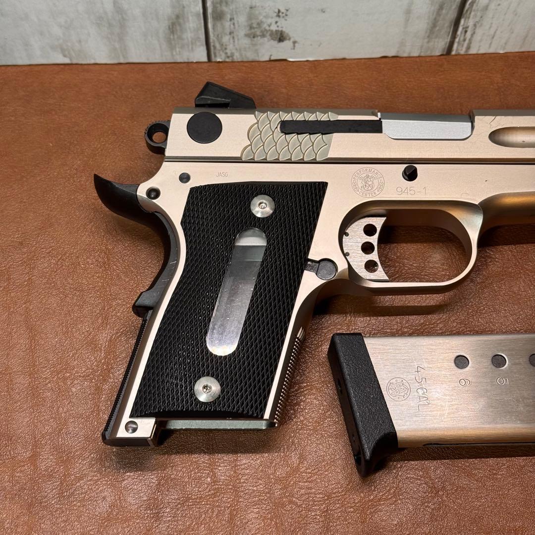 KSC M945 コンパクト・スパイダー　プレミアムメッキモデル　【絶盤品】