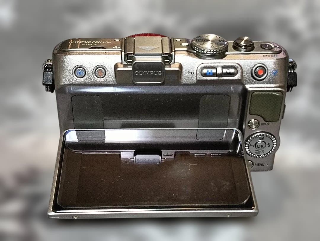 OLYMPUS　PEN　Lite　E-PL3