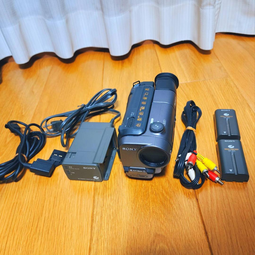 【動作確認済】SONY 高画質 Hi8 ビデオカメラ CCD-TR3 セット