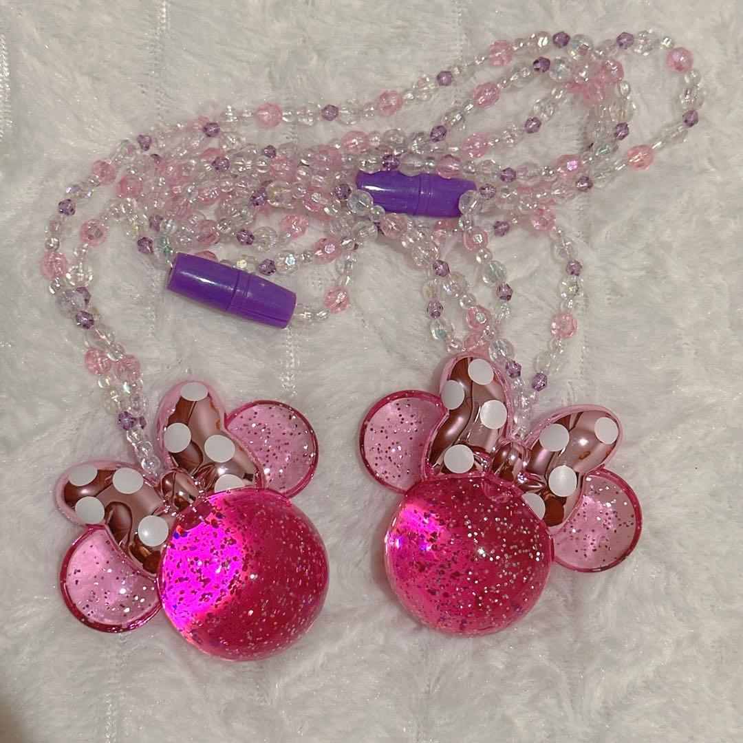ディズニー　ミニー　光るネックレス　ペンダント　パルパルーザ