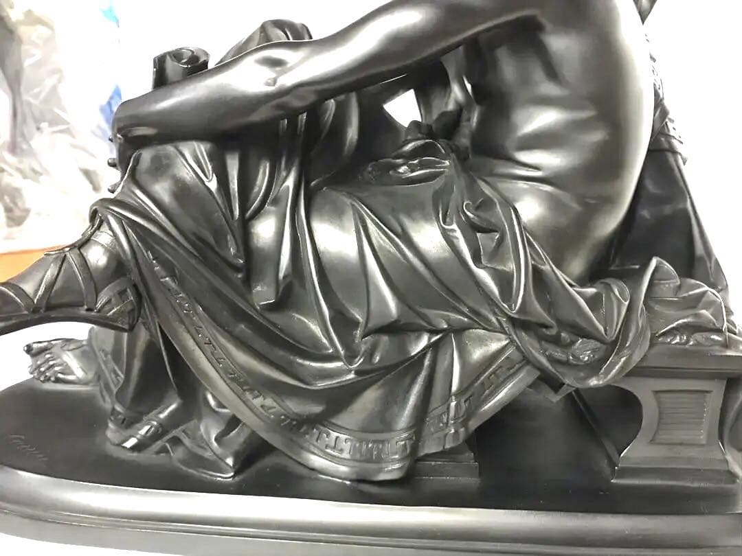 銅製置物:勇者の一刻