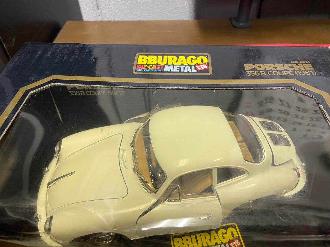 Burago  ポルシェ356Bクーペ