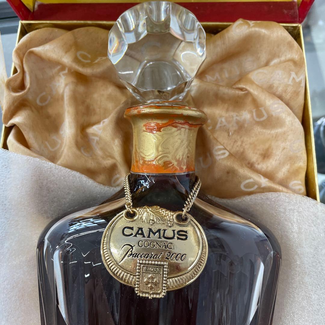 カミュ　コニャック　バカラ2000ギフトボックス 未開封