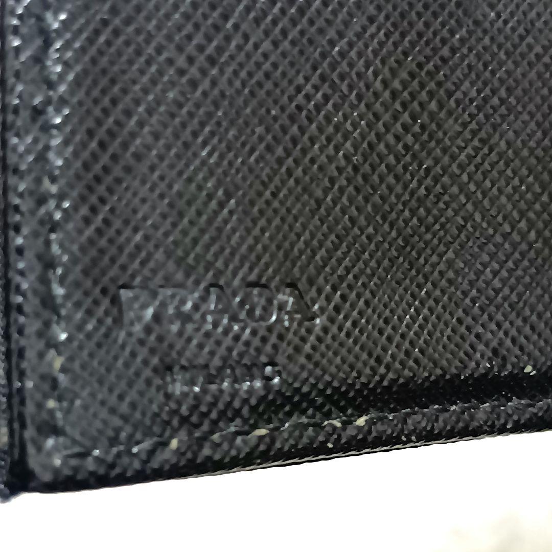 美品　プラダ　三つ折り財布　テスートナイロン　三角ロゴプレート　ブラック　正規品