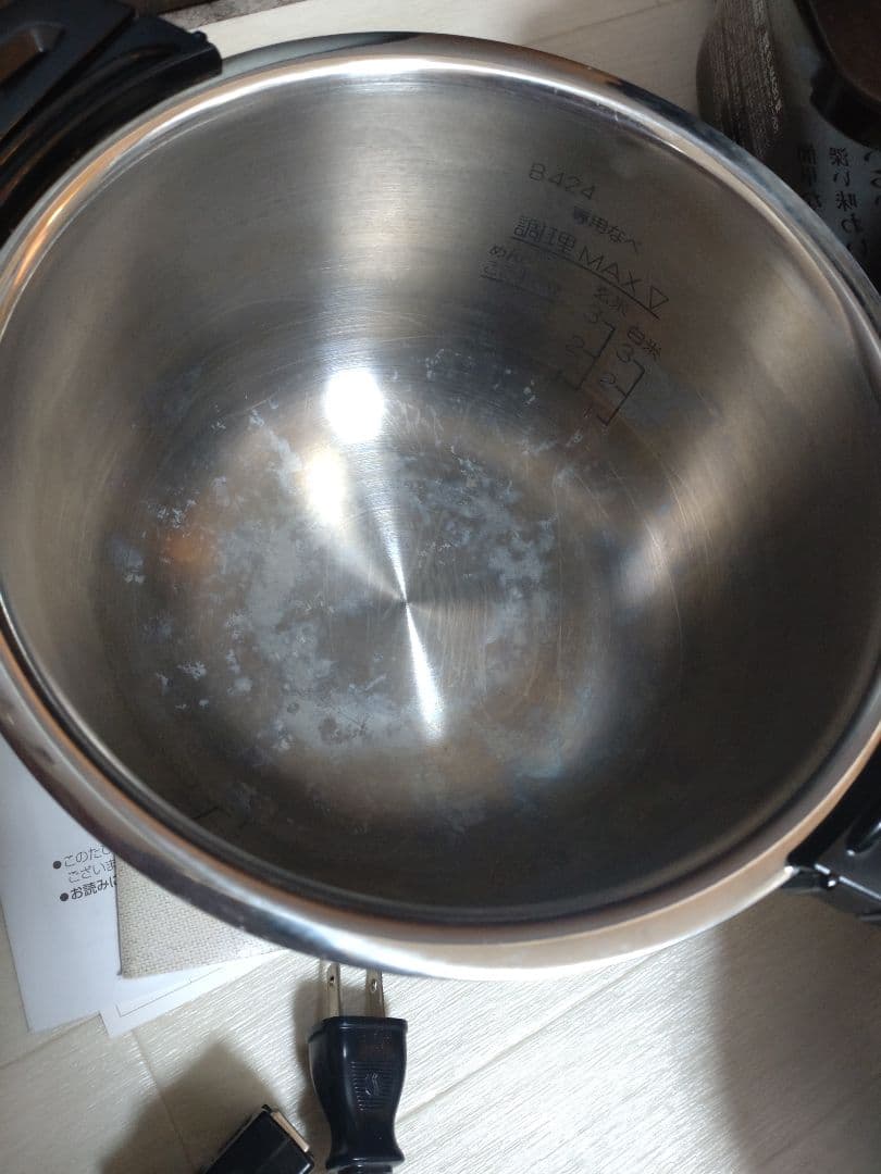 象印　圧力IHなべ　el-ma30型