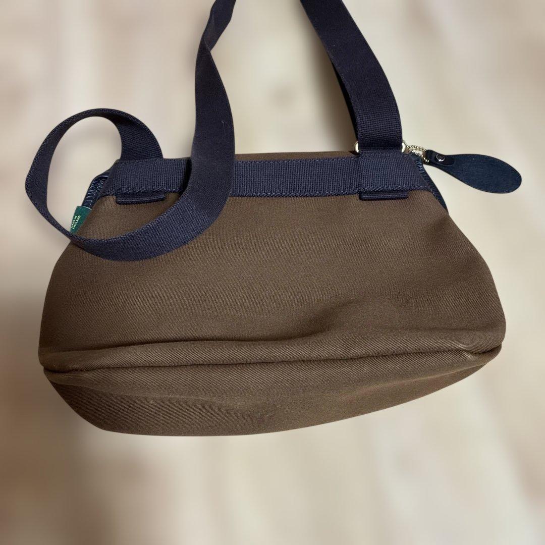 Brady ショルダーバッグ ブラウン キャンバス