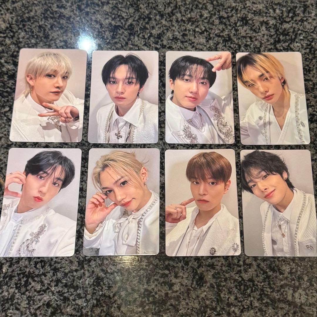 straykids hollow オフイベ 大阪 会場限定 トレカ セット