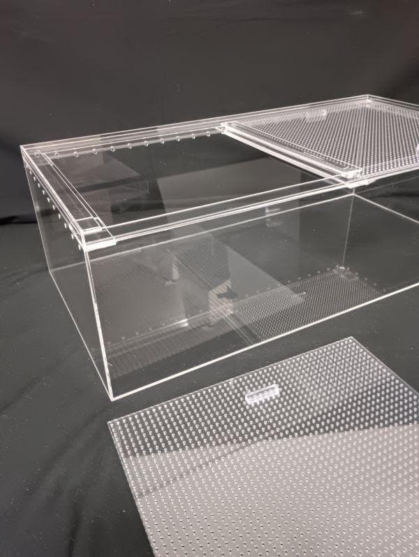 爬虫類 小動物 両生類 昆虫類ケージ　ガラスより軽く割れにくい取扱いが楽なケージ