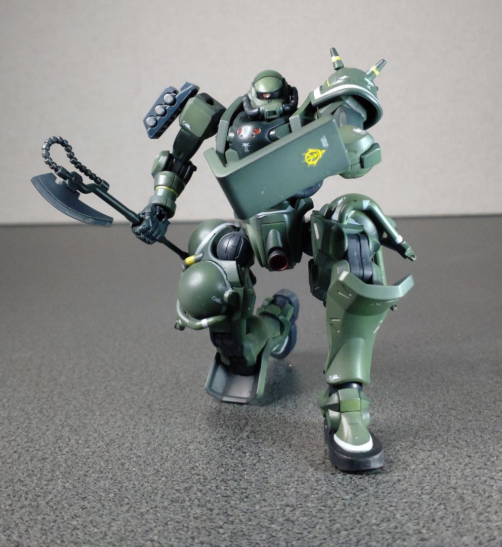 HGザク　ジークアクス版　塗装済完成品