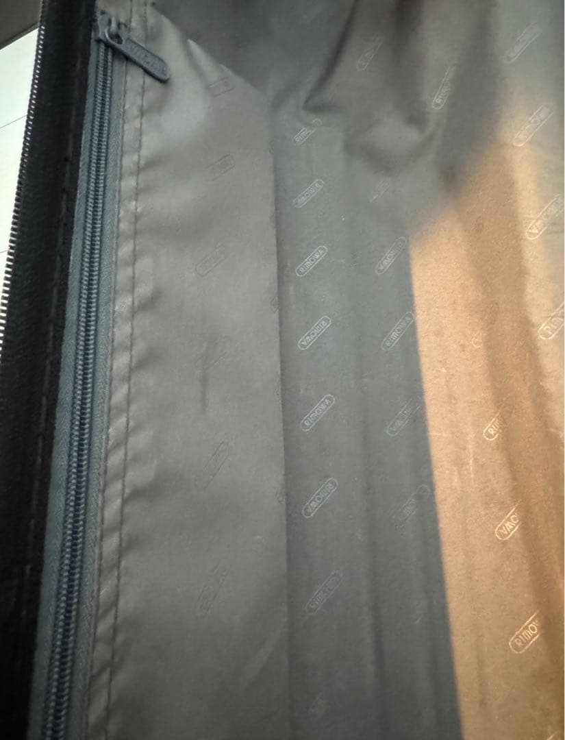 【RIMOWA】　高級ブランド 人気カラー　ネイビー キャリーケース