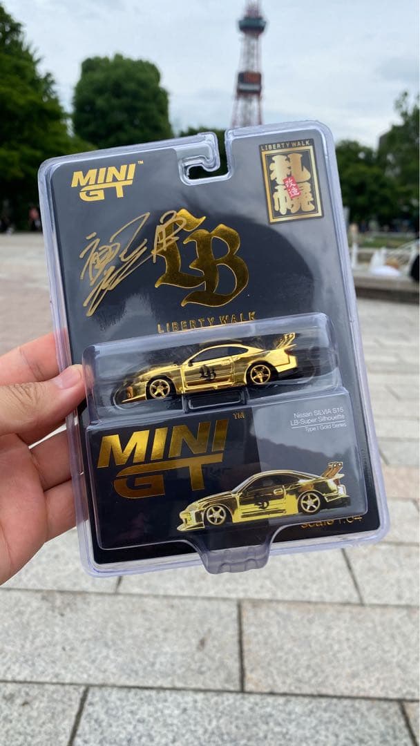 MINI GT Liberty Walk ゴールド署名 WATARU KATO