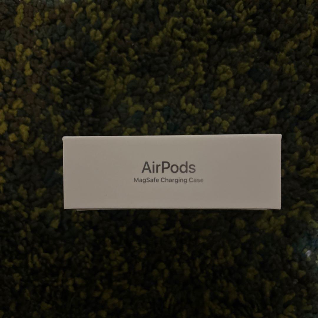 Apple AirPods MagSafe充電ケース付き