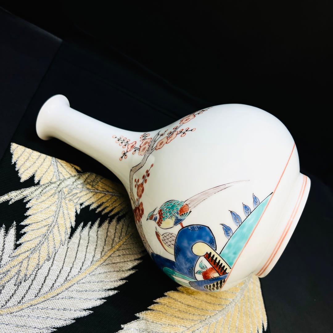 人間国宝　十二代柿右衛門作　赤絵の伝統岩に錦梅双鳳凰文　大花瓶　壺花器　本物保証