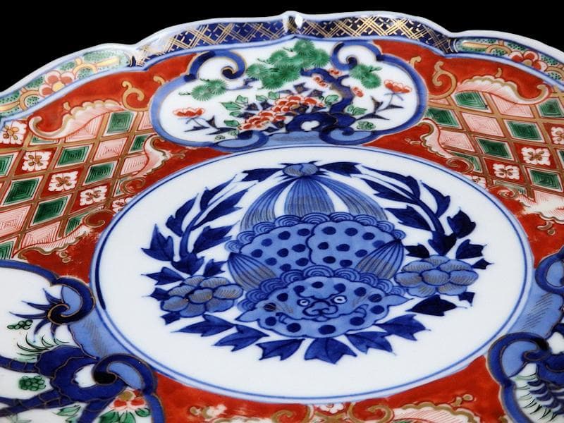 大聖寺伊万里　金襴手　窓絵　松竹梅に獅子の図　８寸皿　F246 AS-CZr