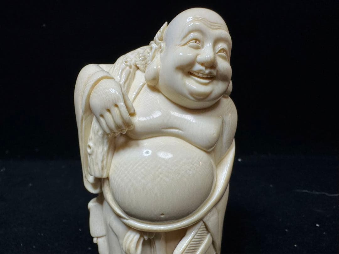 置物　アンティーク　天然素材　仏像　彫刻 古美術品細密細工　骨董　コレクション