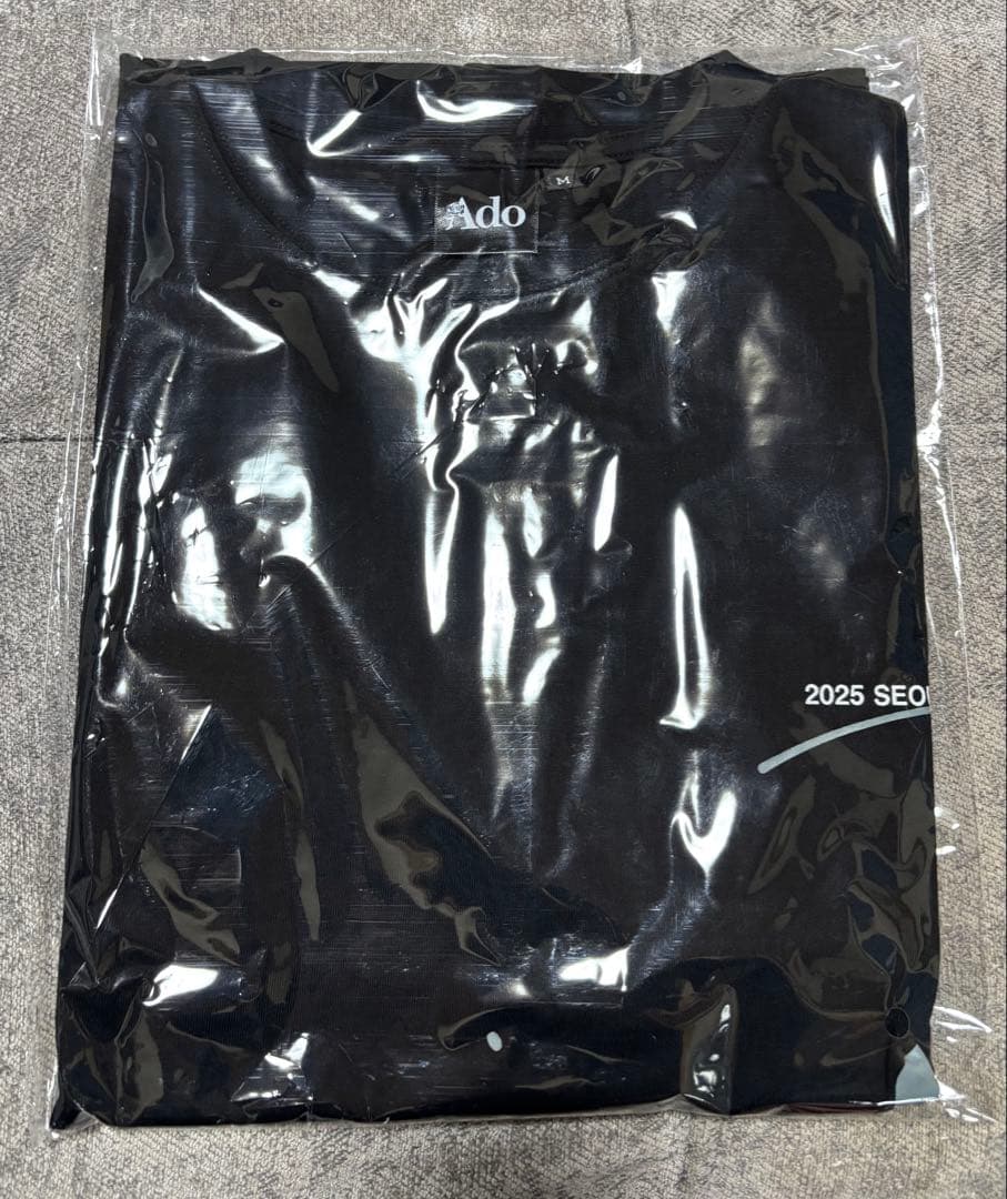 【海外限定】AdoタイポグラフィTシャツ　韓国ソウル限定カラー(Mサイズ)