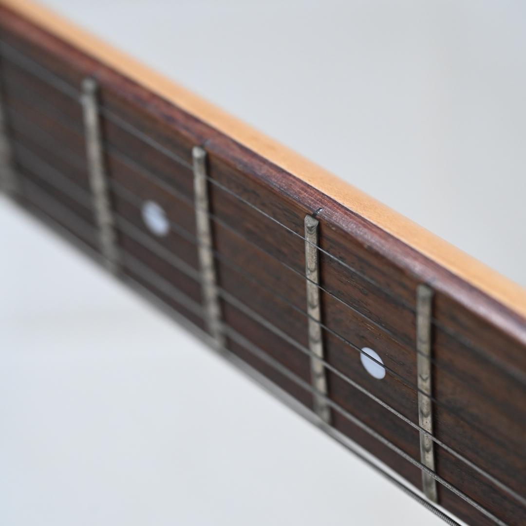 Charvel エレキギター ストラトタイプ ゴールドパーツ 中古 G021