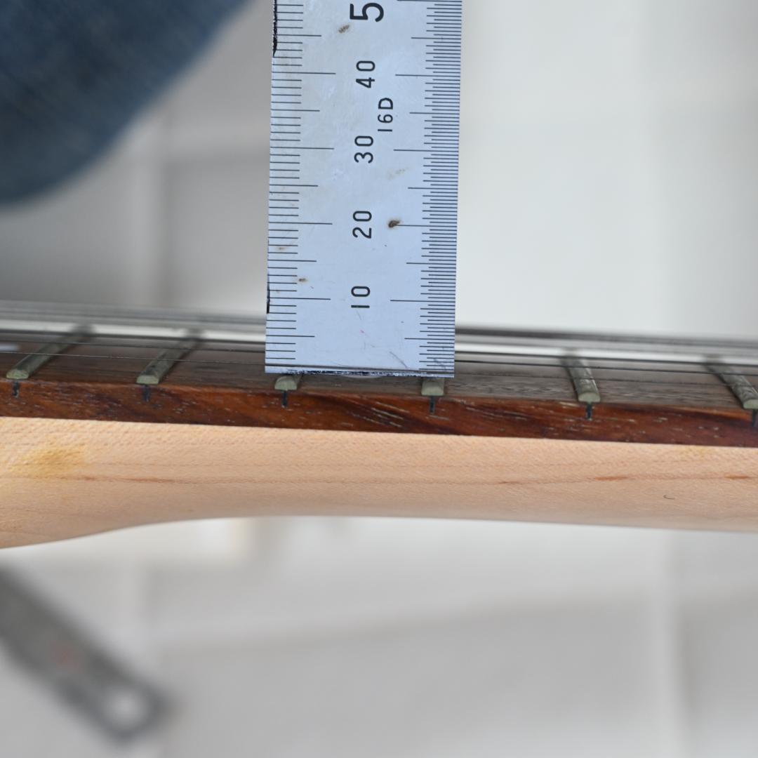 Charvel エレキギター ストラトタイプ ゴールドパーツ 中古 G021