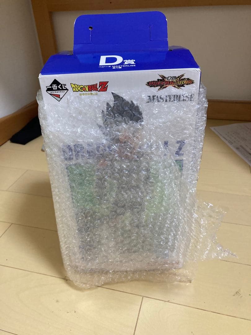 隣の物語　(SHOP)からこんなフィギュア来た　専用ページなので購入不可