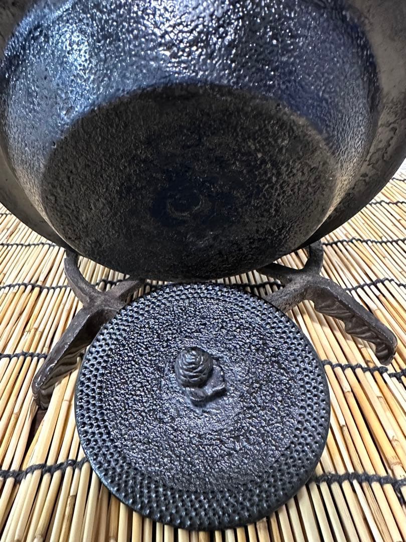 未使用相当、長期保管品、栞付 南部盛栄堂造１５型アラレ 鉄瓶 南部鉄瓶 南部鉄器