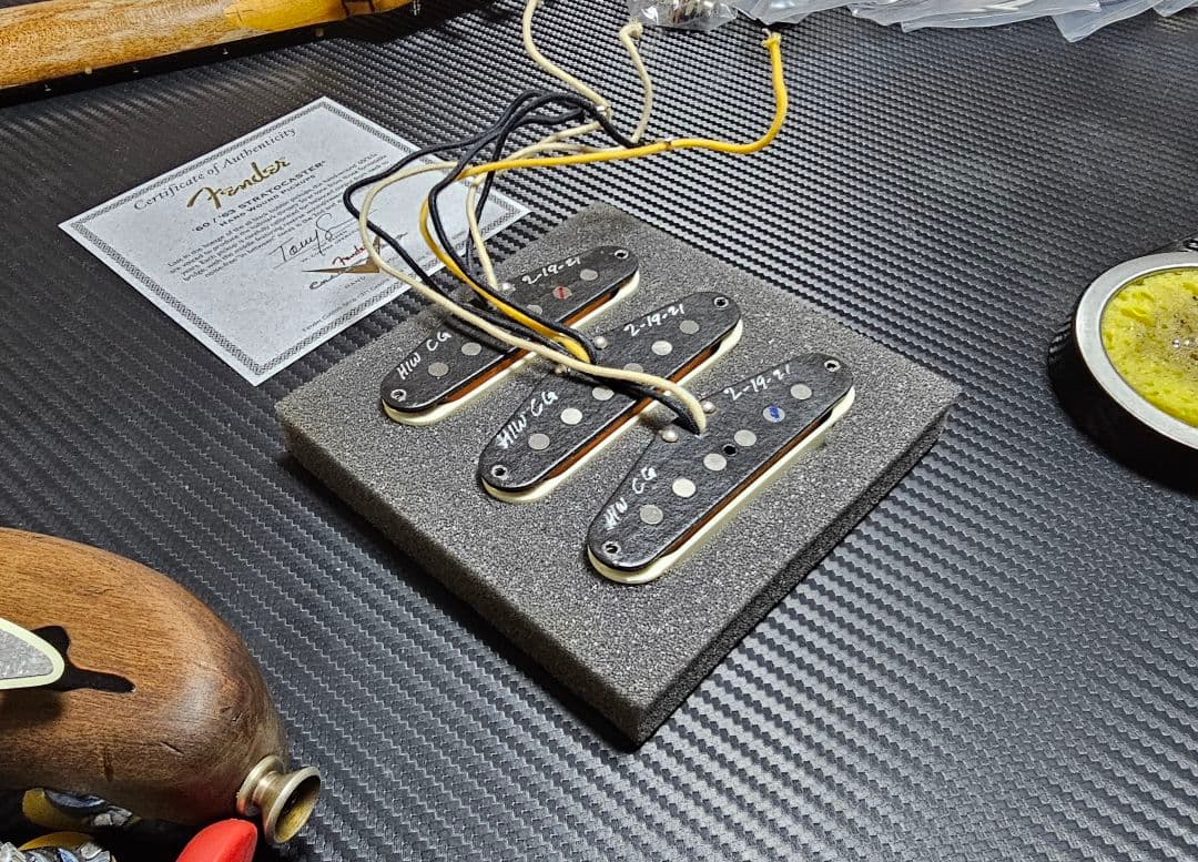 限定品フェンダーカスタムショップ ハンドワウンド '60/'63 Pickups