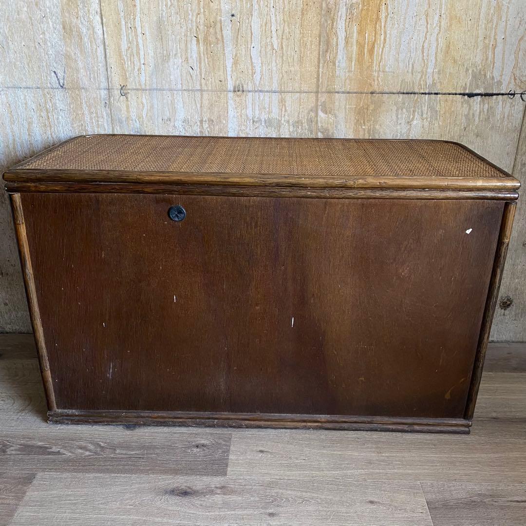 ラタン 籐　サイドボード　テレビ台　ガラス扉　古家具 昭和レトロ　ヴィンテージ