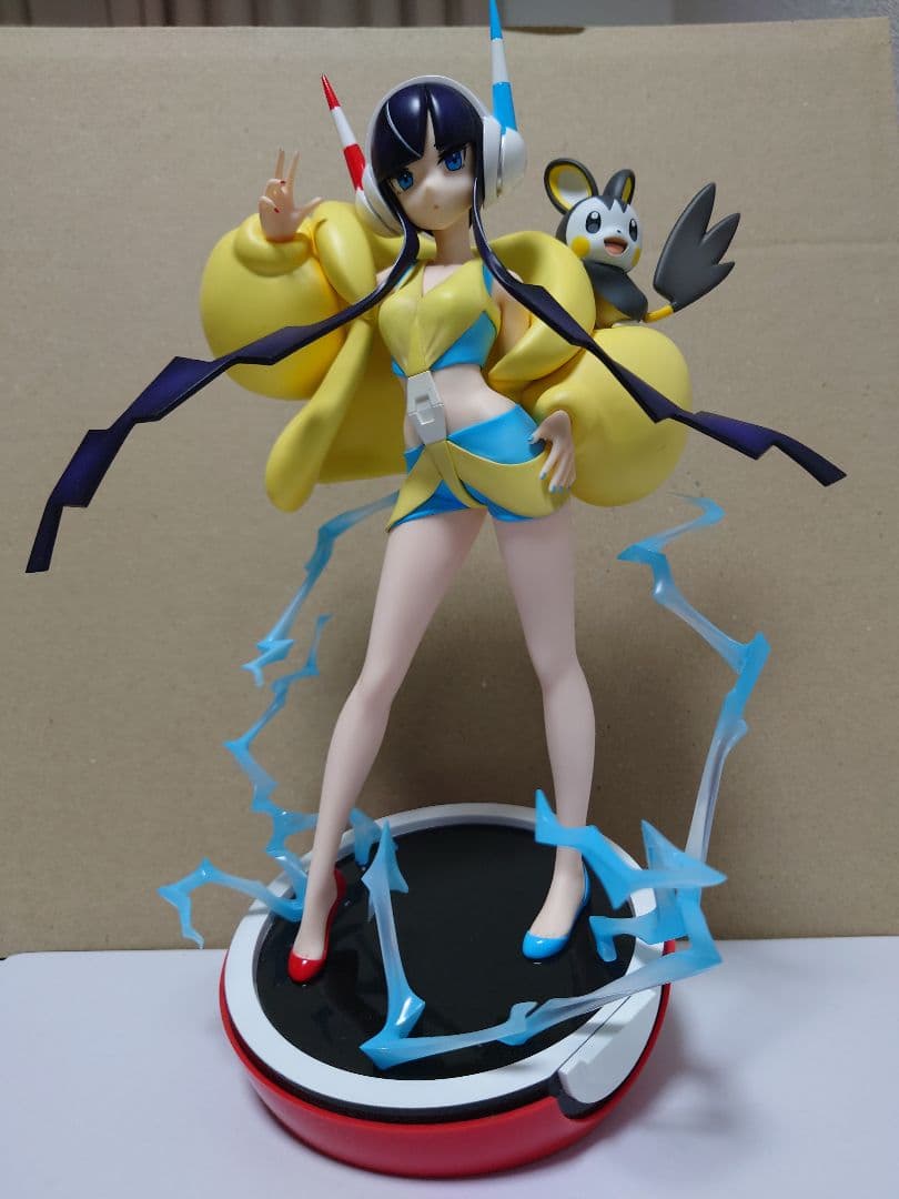 カミツレ & エモンガ KOTOBUKIYA フィギュア　ポケモンセンター限定