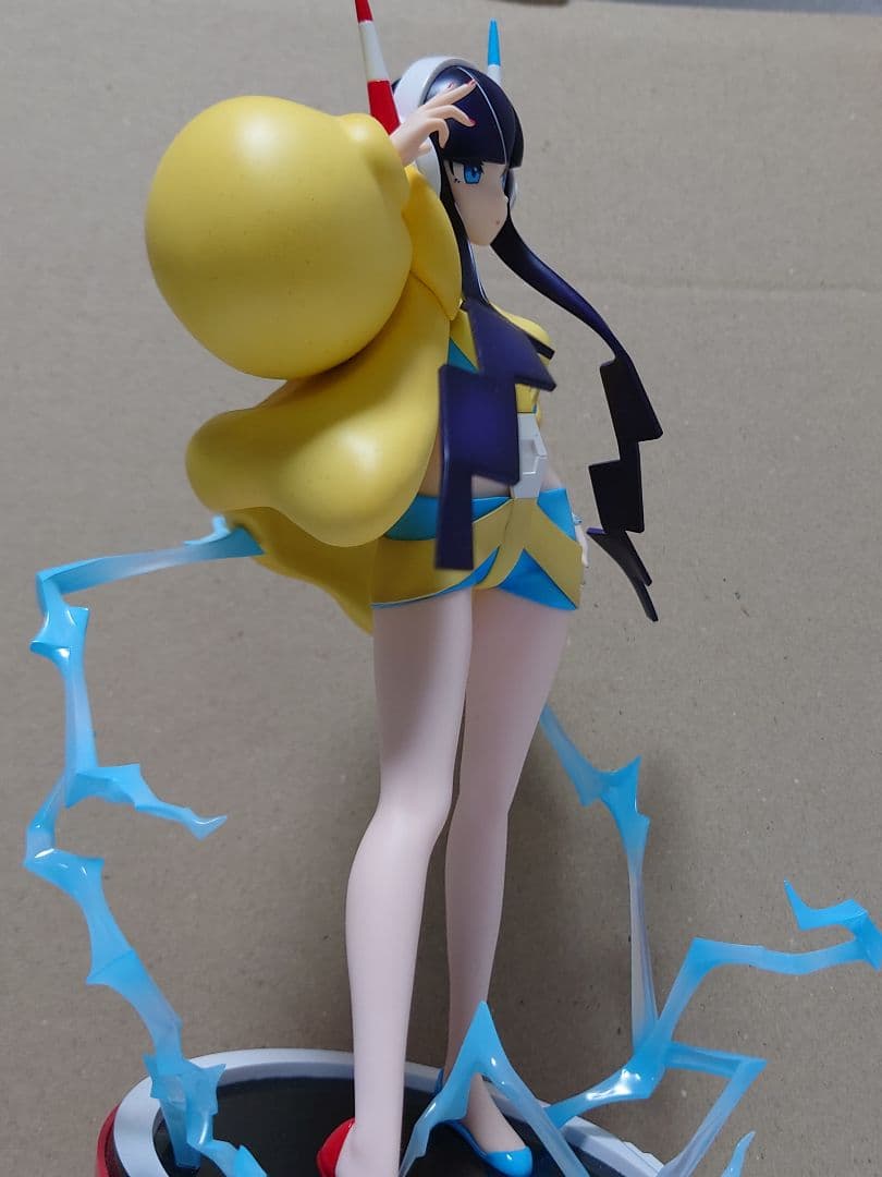 カミツレ & エモンガ KOTOBUKIYA フィギュア　ポケモンセンター限定