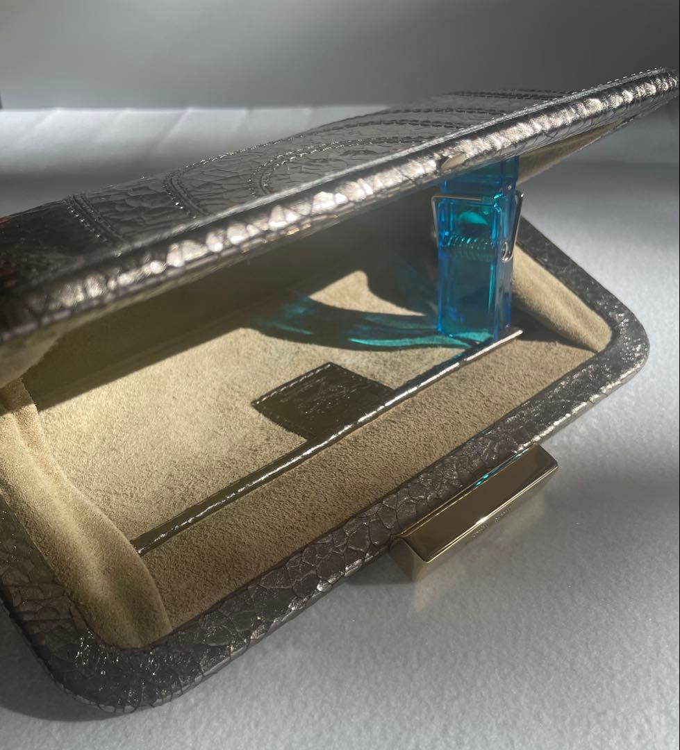 ANYA HINDMARCH アニヤハインドマーチ クラッチバッグ　バッグ