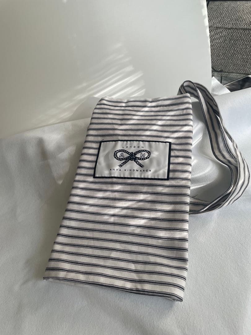 ANYA HINDMARCH アニヤハインドマーチ クラッチバッグ　バッグ