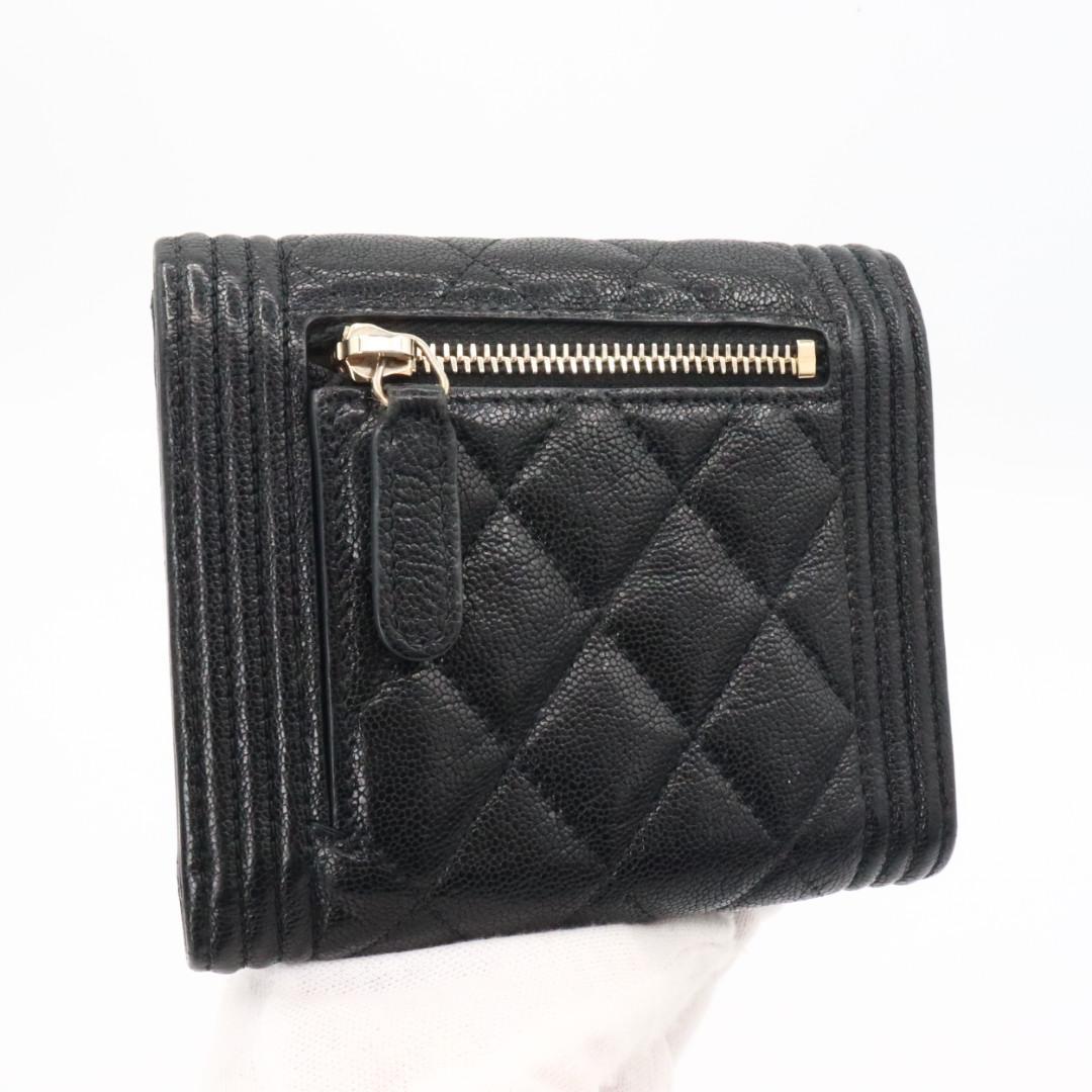美品　シャネル　キャビアスキン　ボーイシャネル　折り財布　ブラック