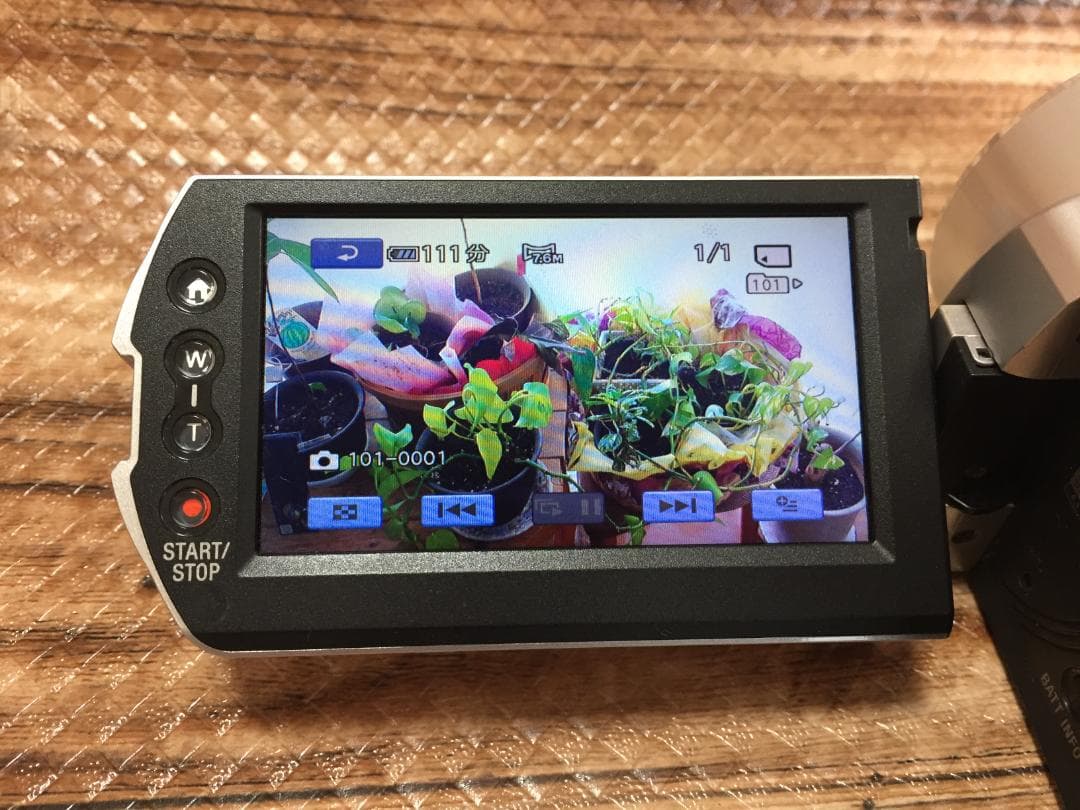 撮影画像あり 動作良好　SONY　HDR-SR11　付属品あり　FULLHD