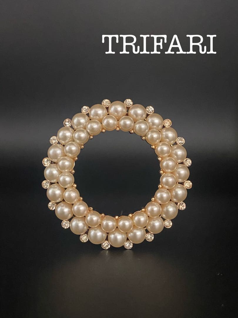 lotuscloud 2513⭐️TRIFARI トリファリヴィンテージブローチ