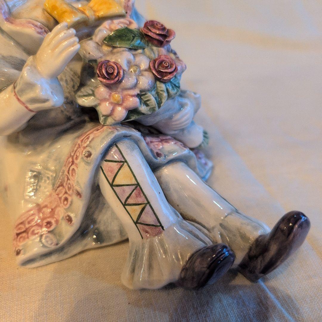 陶器のオルゴール人形　イエスタディ 高さ15cm