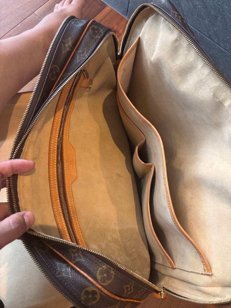 Louis Vuitton モノグラムキャリーケース