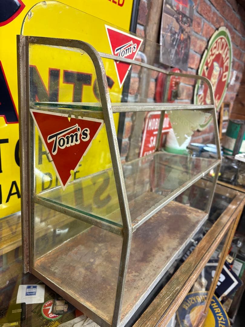 Tom's ヴィンテージショーケース