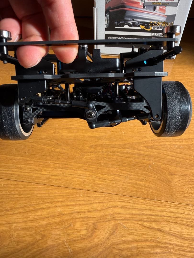 ブサロクフルオプション　谷口信輝選手のAE85風ボディ付き