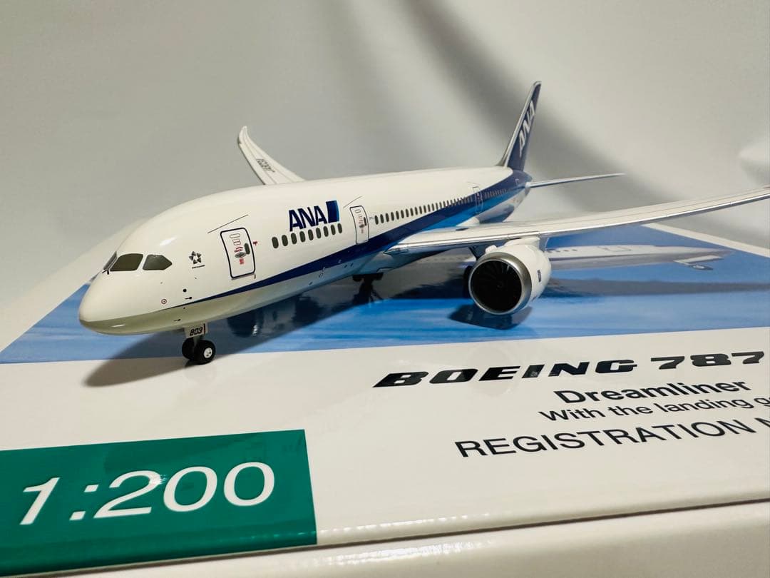 全日空商事 1/200 ANA 787-8 モデル NH20042